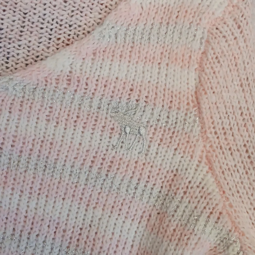 Abercrombie loose-knit sweater